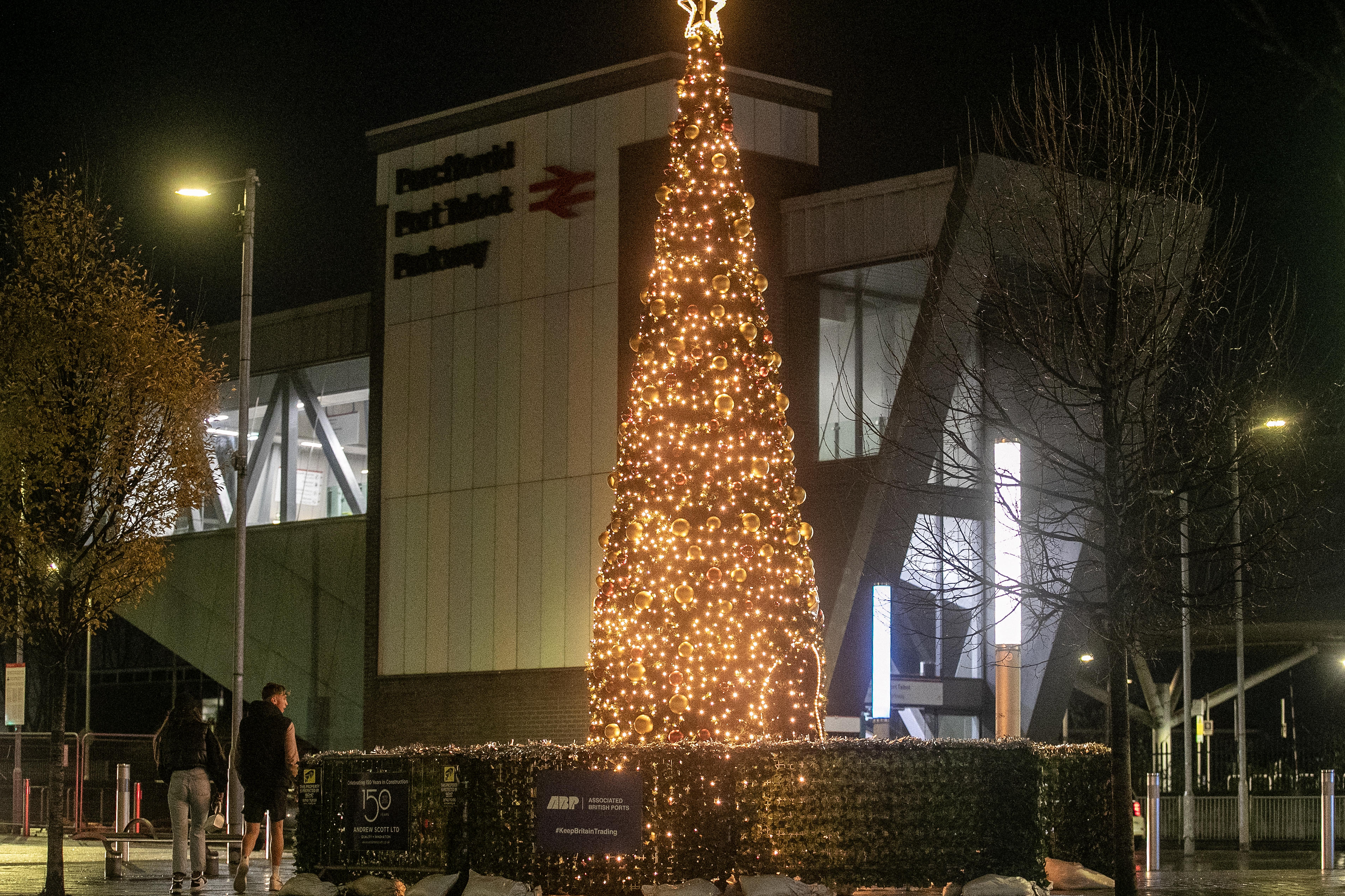 ABERAVON RFC – PORT TALBOT CHRISTMAS LIGHTS.